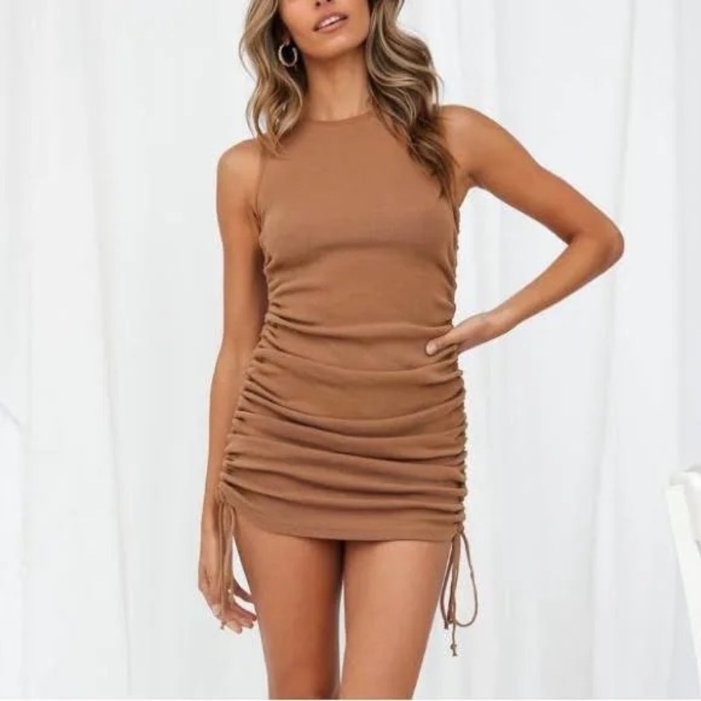 Lioness dress Brown Size Medium